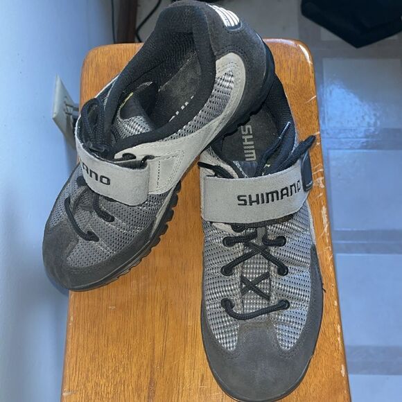 SHIMANO MEN’S CYCLING SPINNING SPD SHOES SIZE 6/EURO 39 - Picture 1 of 13